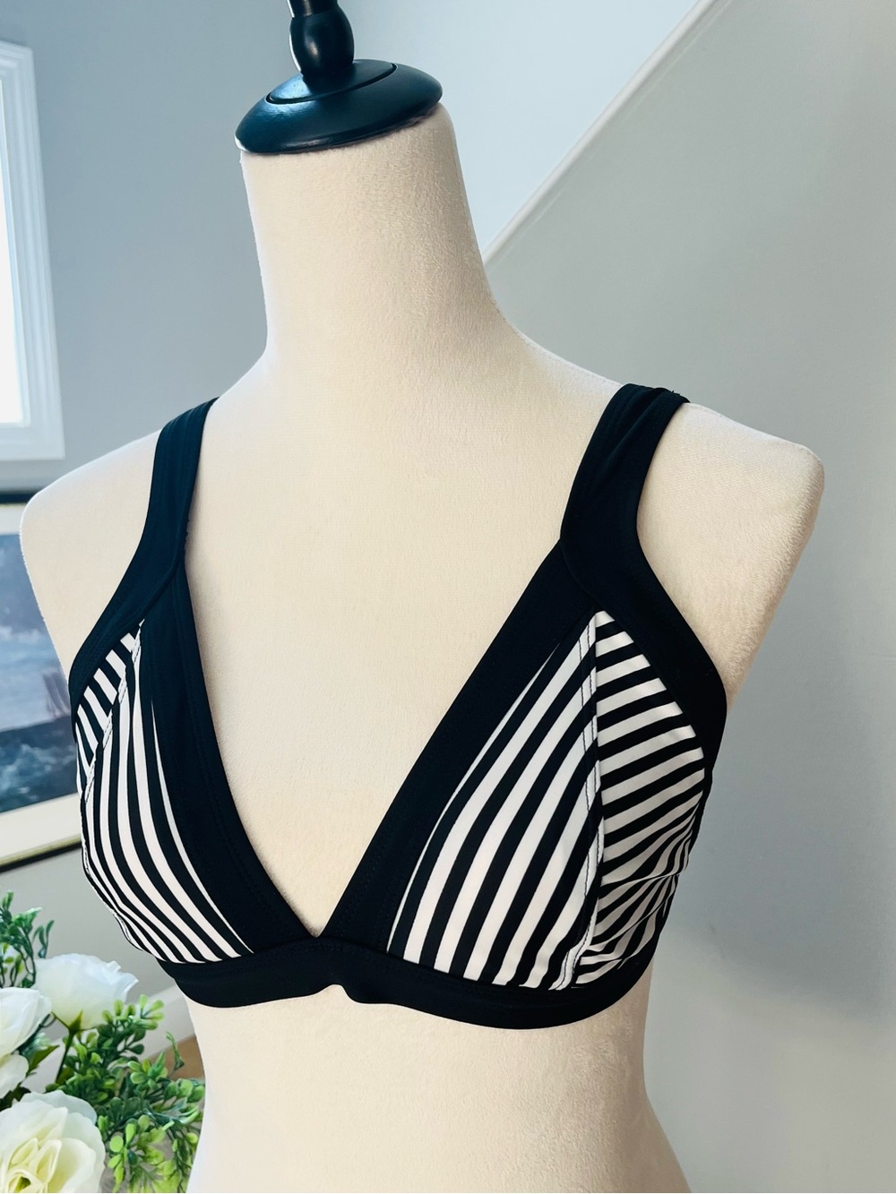ATHLETA Bikini Top Montauk Triangle Black White Stripe Wide Trim Clasp Medium